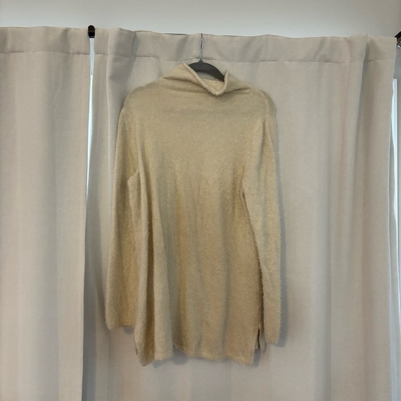 aerie mohair turtleneck sweater - Picture 4 of 7